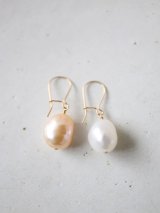 14KGF　baroque pearl  pierce 