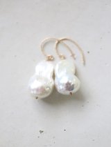 14KGF　large drop  baroque pearl pierce