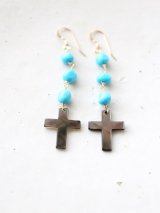 14KGF　 cross　Sleeping beautyturquoisepierce 