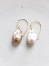 14KGF　white＆brown baroquepearl pierce 