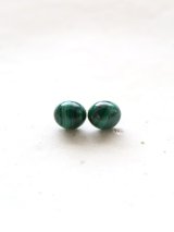 14KGF malachite　cabochonpierce 