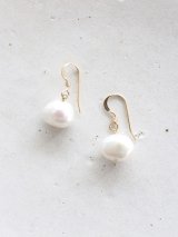 14KGF baroque pearl pierce