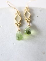 14KGF　peridot　 pierce