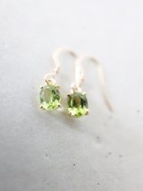 14KGF peridot pierce