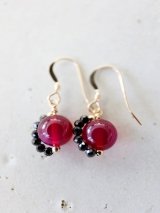 14KGF black spinel 　winered  pierce 