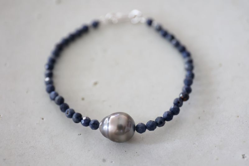 画像2: SILVER925  South Sea Pear sapphire bracelet 
